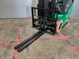 Carretilla contrapesada de 4 ruedas Hangcha XE20Ci ( CPD20-XEXY2HA-SI )