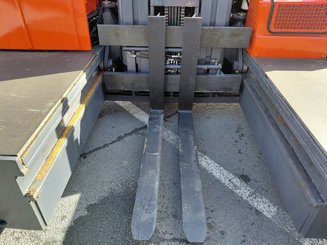 Carretilla multidireccional carga lateral AMLIFT AMLAT COMBI 50/14/55