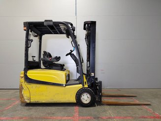 Carretilla contrapesada de 4 ruedas Yale ERP20