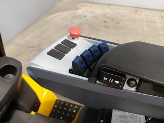 Carretilla contrapesada de 4 ruedas Hangcha XE30Hi ( CPD30-XEY2H2-SI )