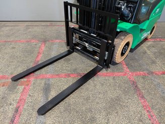 Carretilla contrapesada de 4 ruedas Hangcha XE20Ci ( CPD20-XEXY2HA-SI )