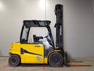 Carretilla contrapesada de 4 ruedas Hyundai 45B9