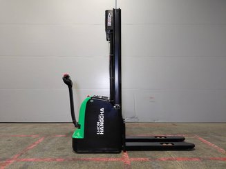 Apilador con conductor acompañante Hangcha CDD12-AC2-i 