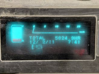 Carretilla contrapesada de 3 ruedas Caterpillar EP20PNT - 9