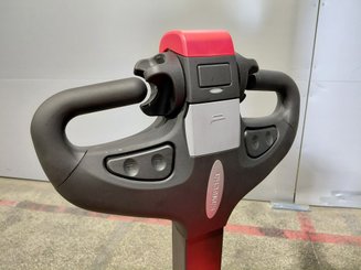 Apilador con conductor acompañante Hangcha CDD12-AMC2 