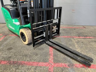 Carretilla contrapesada de 3 ruedas Hangcha XC3-20i (CPDS20-XCY2G-SI)