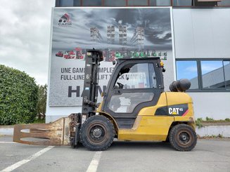 Carretilla contrapesada de 4 ruedas Caterpillar GP45NTD