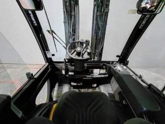 Carretilla elevadora a gas Yale GLP55 - 7