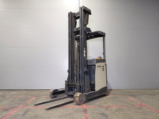 Carretilla retráctil Crown ESR 5260