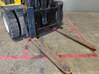 Carretilla elevadora a gas Yale GLP55 - 6