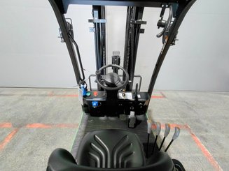 Carretilla contrapesada de 3 ruedas Hangcha X3W15i (CPDS15-XD4-SI)