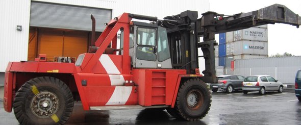 Carretilla contrapesada de 4 ruedas Kalmar DCD 320-12 - 1