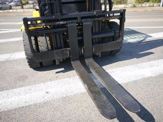 Carretilla contrapesada de 4 ruedas Yale GDP60VX