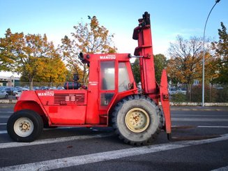 Carretilla todoterreno Manitou MC120 - 2