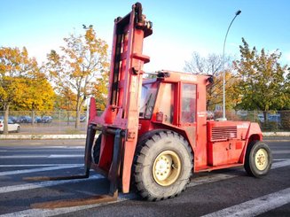 Carretilla todoterreno Manitou MC120 - 1