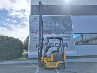 Carretilla contrapesada de 4 ruedas Caterpillar EC25N