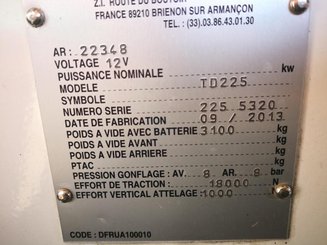 Tractor de remolque Charlatte TD225