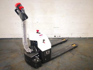 Transpaleta con conductor acompañante Hangcha CBD15-EMD