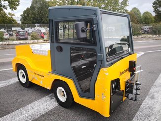 Tractor de remolque Jungheinrich EZS 6250