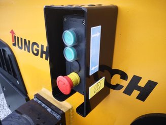 Tractor de remolque Jungheinrich EZS 6250