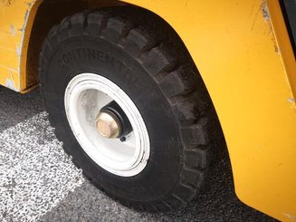 Tractor de remolque Jungheinrich EZS 6250