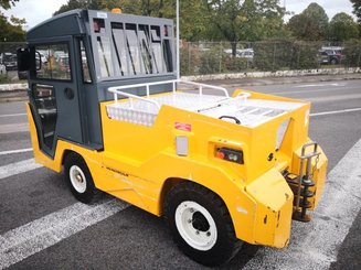 Tractor de remolque Jungheinrich EZS 6250