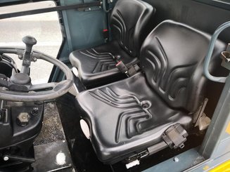 Tractor de remolque Jungheinrich EZS 6250