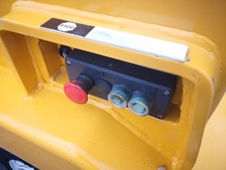 Tractor de remolque Jungheinrich EZS 6250