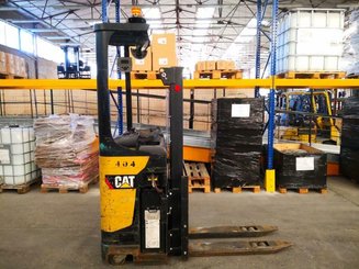 Apilador con plataforma Caterpillar NSR12N