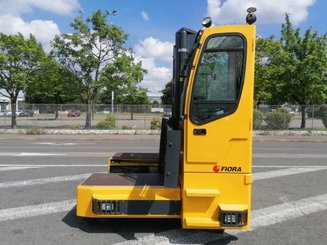 Carretilla multidireccional carga lateral Fiora HD-LT80F