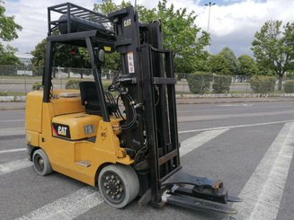 Carretilla contrapesada de 4 ruedas Caterpillar GC45K - 1