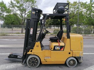Carretilla contrapesada de 4 ruedas Caterpillar GC45K - 1