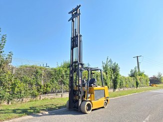 Carretilla contrapesada de 4 ruedas Caterpillar EC55N - 5
