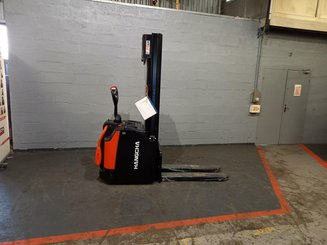 Apilador con plataforma Hangcha CDD20 AZ3S