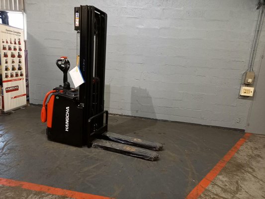 Apilador con plataforma Hangcha CDD20 AZ3S - 1