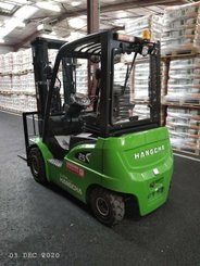 Carretilla contrapesada de 4 ruedas Hangcha XC25i