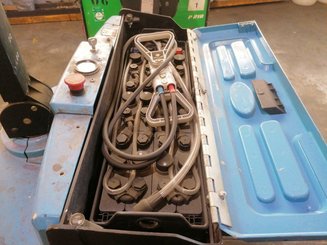 Transpaleta con conductor acompañante Heli CBD20-150 - 6