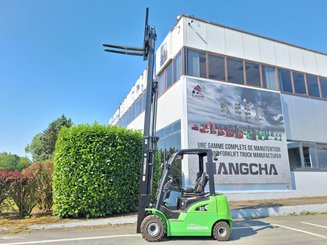 Carretilla contrapesada de 4 ruedas Hangcha XC30i