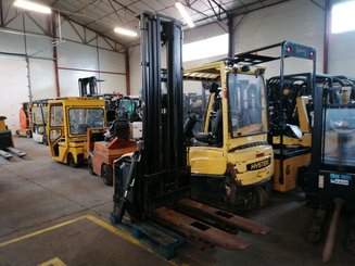Apilador con conductor acompañante Caterpillar NSP16N - 1