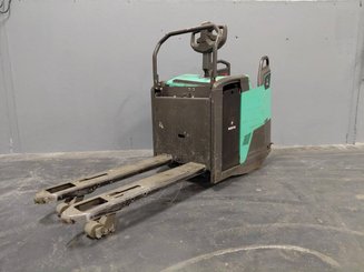 Transpaleta con plataforma Mitsubishi PBF25N3R MITSUBISHI - 6
