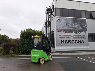 Carretilla contrapesada de 4 ruedas Hangcha XC18i - 11