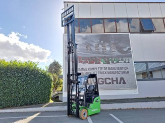 Carretilla contrapesada de 3 ruedas Hangcha XC3-18i (CPDS18-XCC2G-SI)