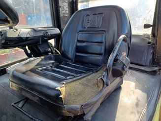 Carretilla contrapesada de 4 ruedas Caterpillar DP50K2
