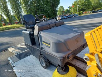 Barredora industrial Kärcher KM130/300RLFG