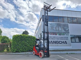 Carretilla contrapesada de 4 ruedas Hangcha XF35G-2