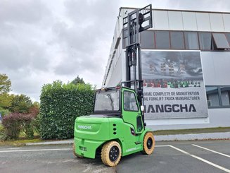 Carretilla contrapesada de 4 ruedas Hangcha X70i