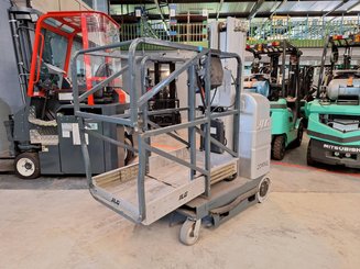 Plataforma de mástil JLG 20MVL - 13