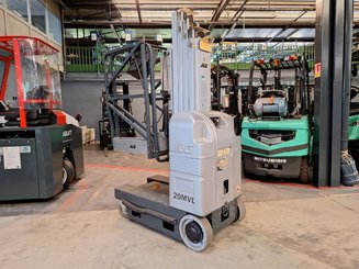 Plataforma de mástil JLG 20MVL - 9
