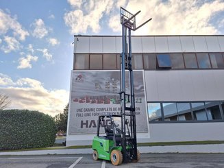 Carretilla contrapesada de 4 ruedas Hangcha AE25-I