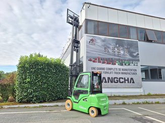 Carretilla contrapesada de 4 ruedas Hangcha XC30i